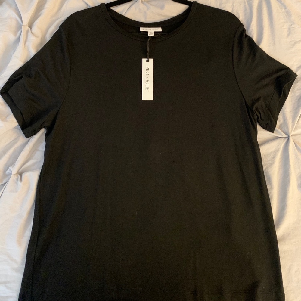 Black short sleeve tshirts